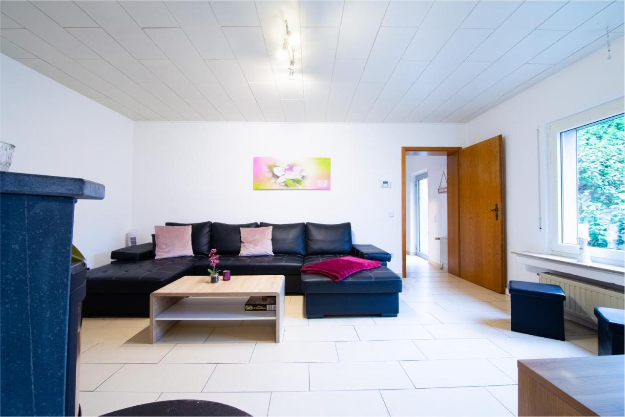 Ferienwohnung Oberhausen Alstaden Екстериор снимка