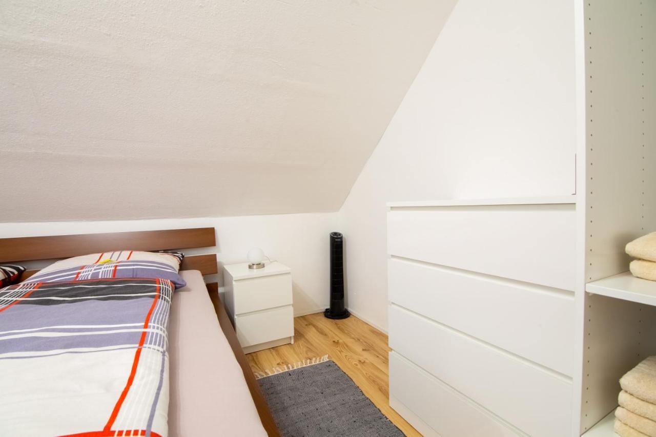 Ferienwohnung Oberhausen Alstaden Екстериор снимка